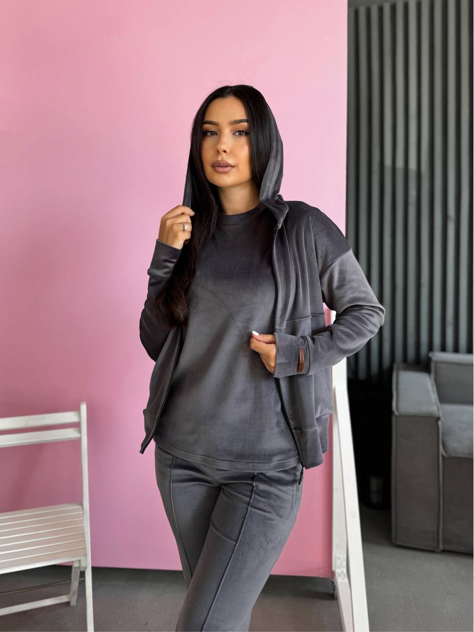 Женский велюровый костюм 3-ка графитового цвета 33846