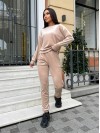 Жіночий велюровий костюм двійка бежевого кольору 34133