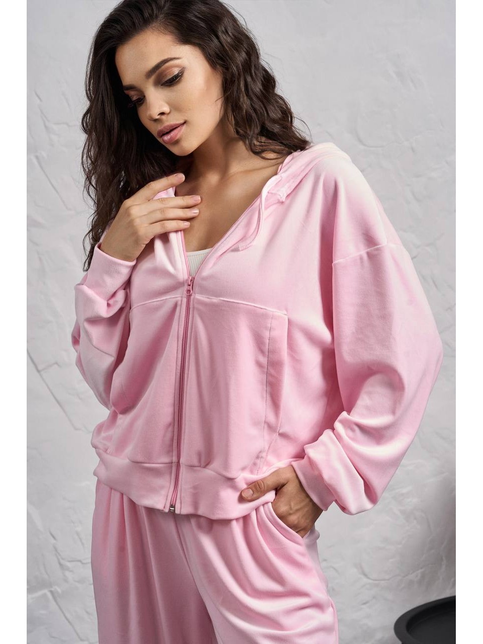 Жіночий велюровий костюм на змiйцi рожевого кольору 35514