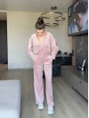 Жіночий велюровий костюм пудрового кольору 35640