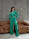 Жіночий велюровий костюм зеленого кольору 34781