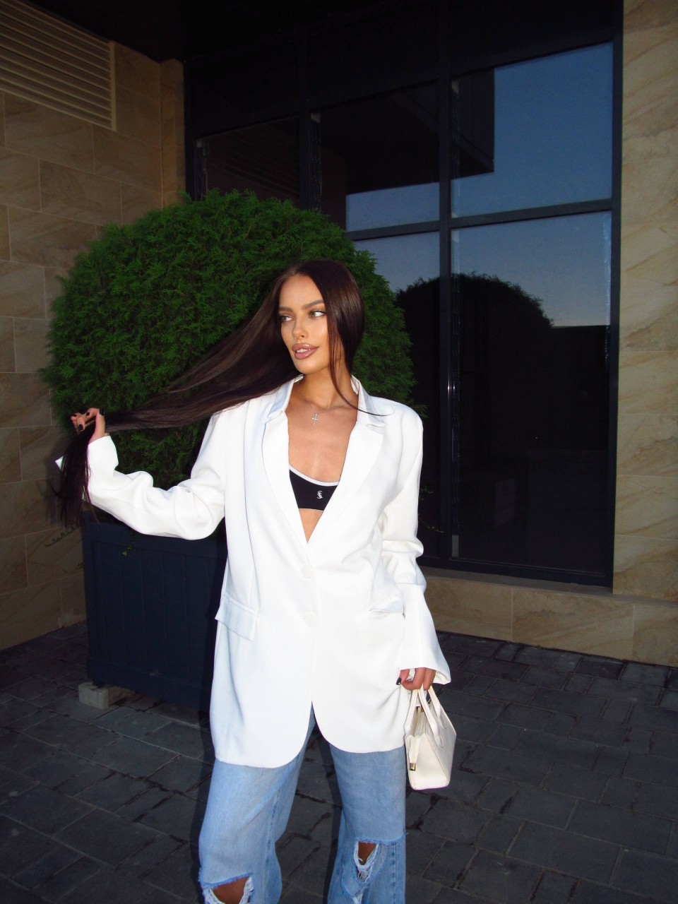 Женский свободный пиджак молочного цвета 34395