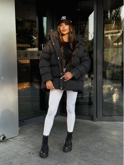 Жіночий зимовий пуховик чорного кольору 35259